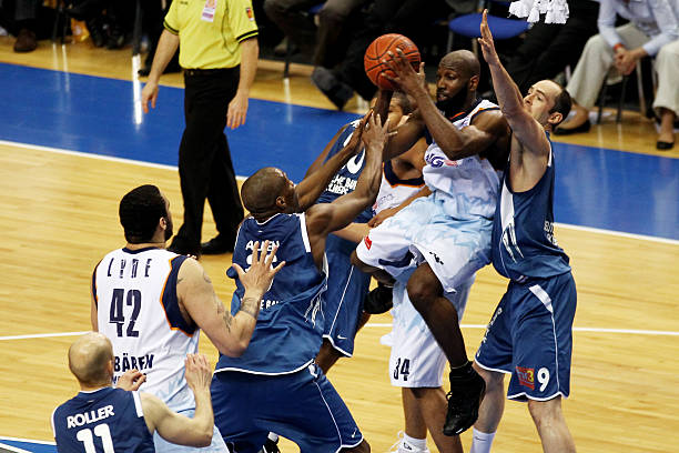 不断突破自 不断突破自