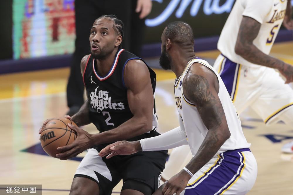 在激烈的竞 在激烈的竞