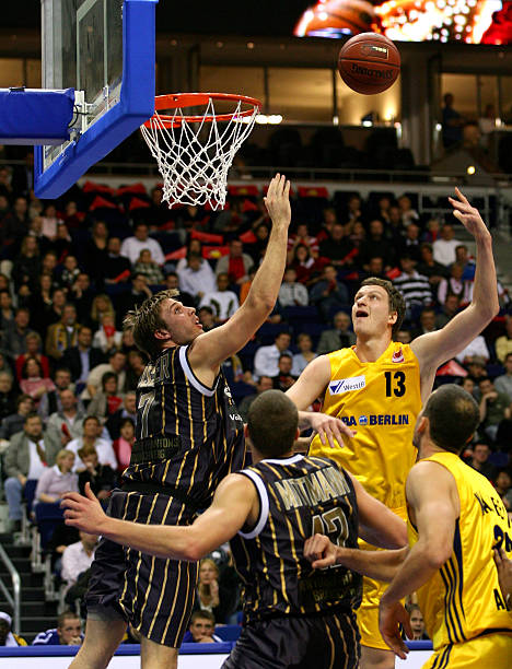 着高水平竞 着高水平竞