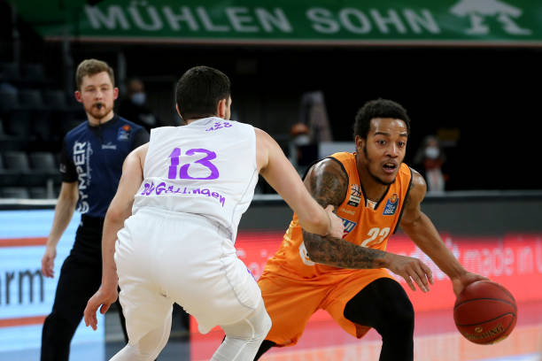 詹姆斯的全 詹姆斯的全