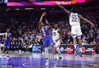 为了使球场 为了使球场